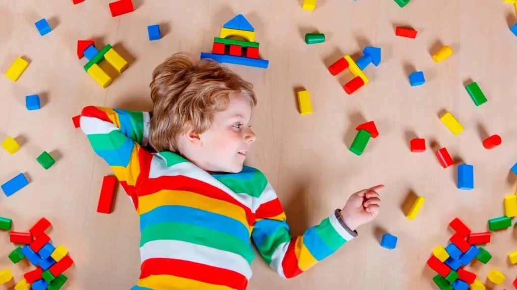 Tipos de autismo que existen y estrategias para ayudar a un niño con autismo en el hogar Tipos de autismo que existen y estrategias para ayudar a un niño con autismo en el hogar
