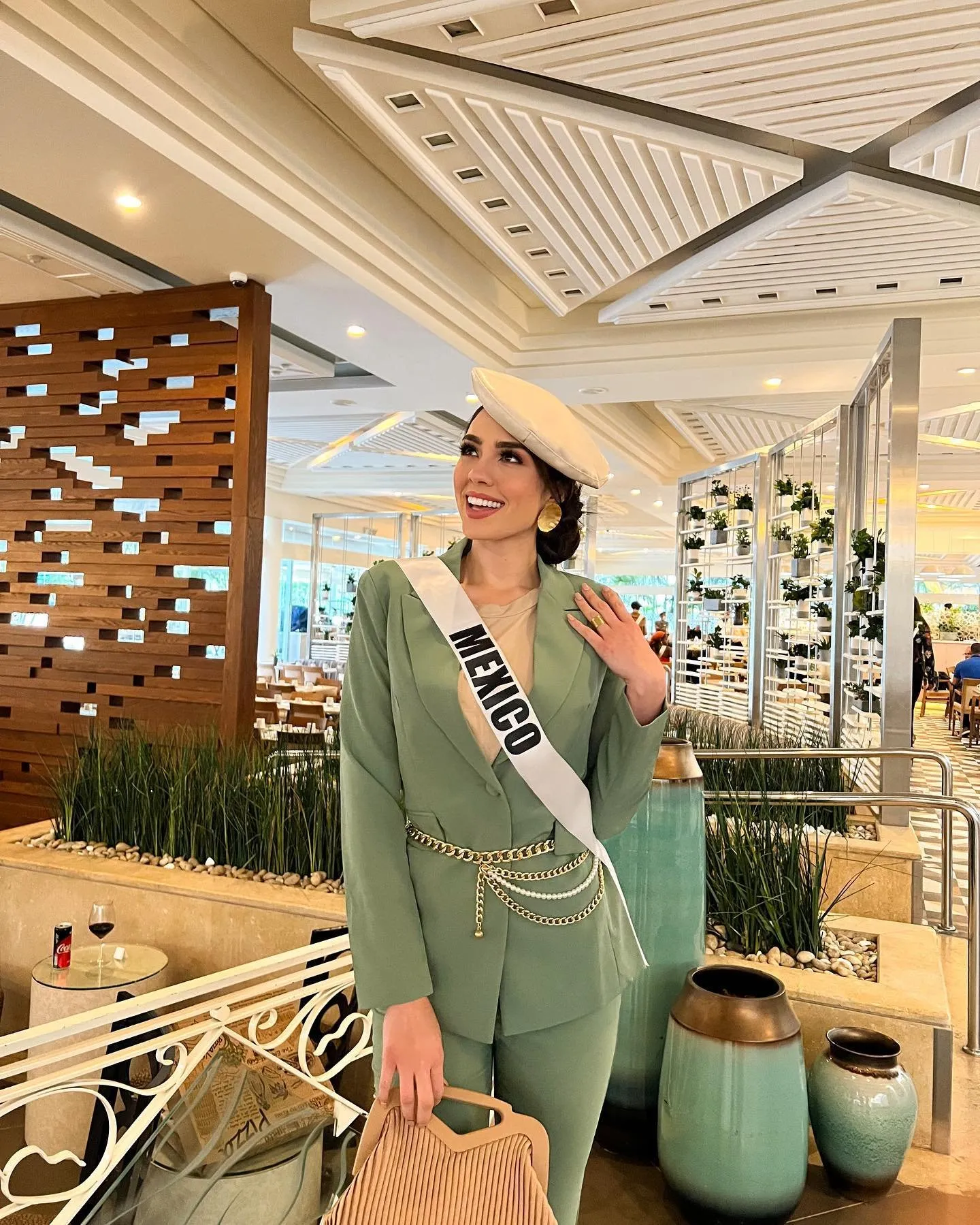 La sinaloense Débora Hallal entre las grandes; Desfilará en la Semana de la Moda de Milán La sinaloense Débora Hallal entre las grandes; Desfilará en la Semana de la Moda de Milán