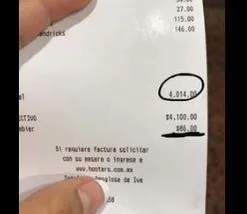 Se queja de la propina y se vuelve viral. Se queja de la propina y se vuelve viral.