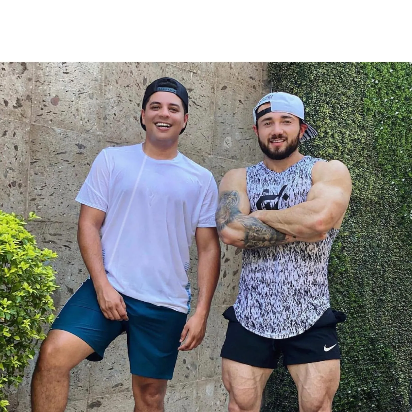 “Beto Sierra me subía los videos cuando yo no era famoso, y no me cobraba nada” Eduin Caz “Beto Sierra me subía los videos cuando yo no era famoso, y no me cobraba nada” Eduin Caz