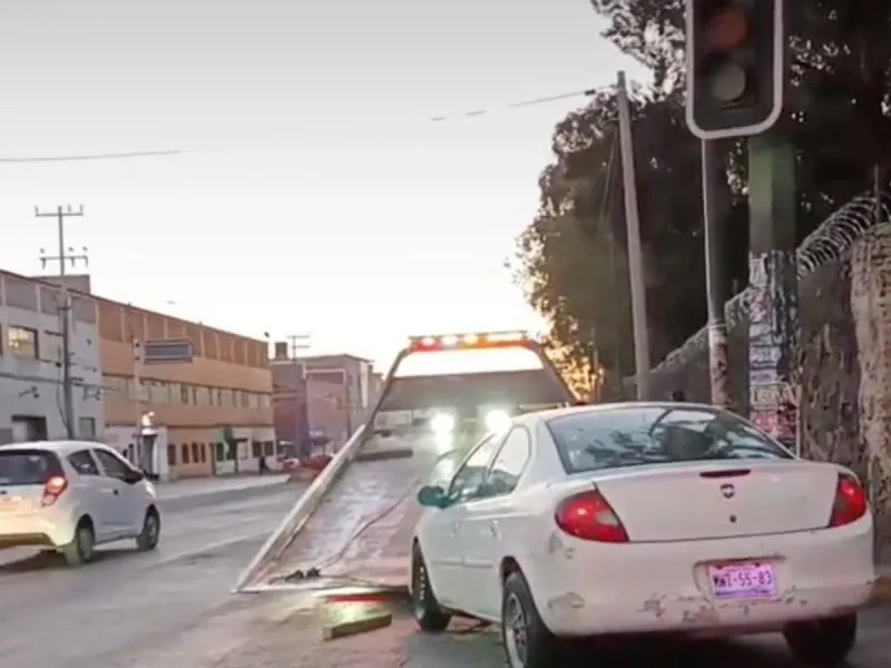 Mujer muere atropellada por su propio coche; Se había bajado a repararlo Mujer muere atropellada por su propio coche; Se había bajado a repararlo