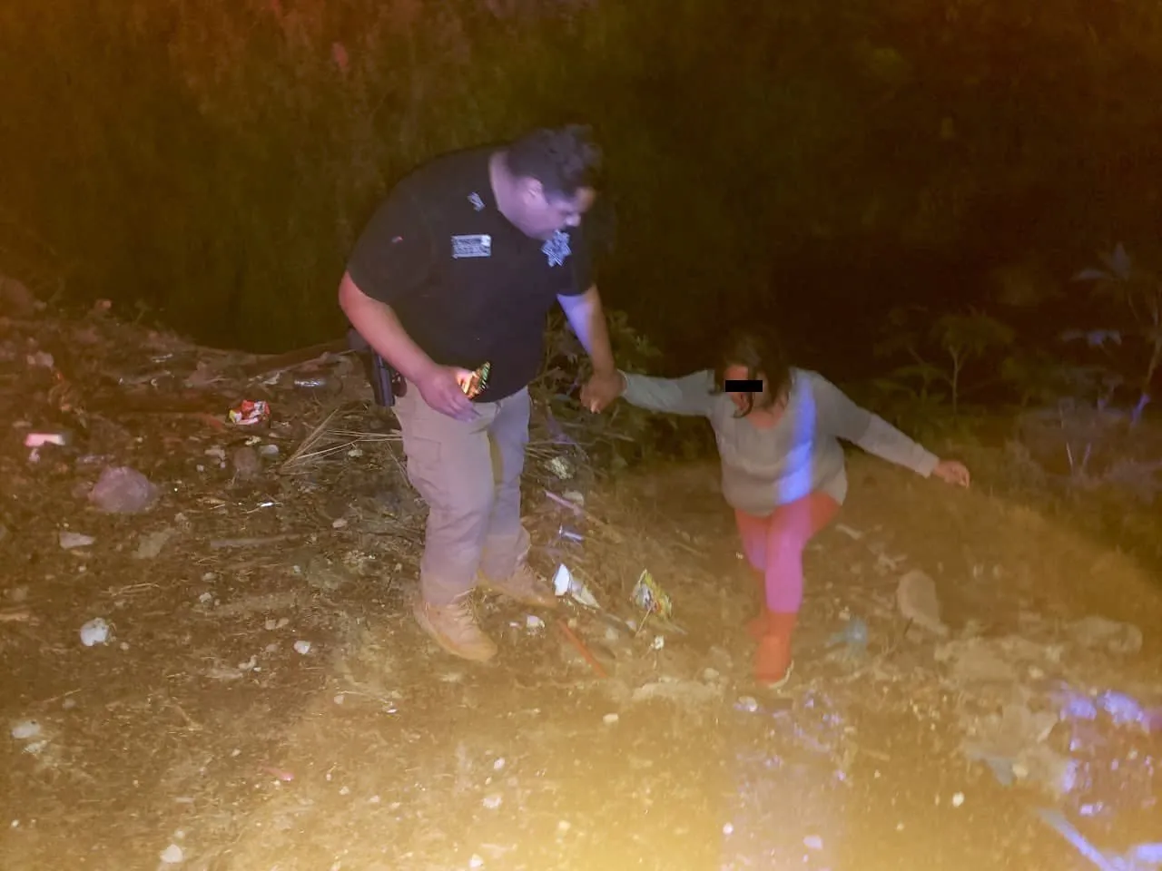 Viridiana es levantada y luego arrojada a un canal de aguas negras por su expareja Viridiana es levantada y luego arrojada a un canal de aguas negras por su expareja
