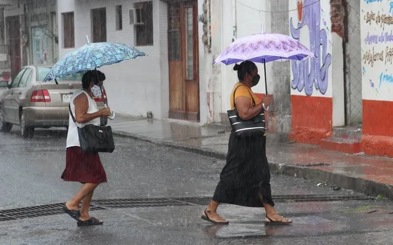 Una fuerte ola de calor y lluvias se esperan para este lunes Una fuerte ola de calor y lluvias se esperan para este lunes