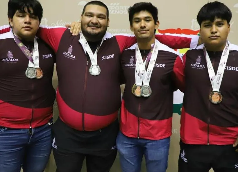 Roberto Cruz aporta el séptimo oro en pesas Roberto Cruz aporta el séptimo oro en pesas
