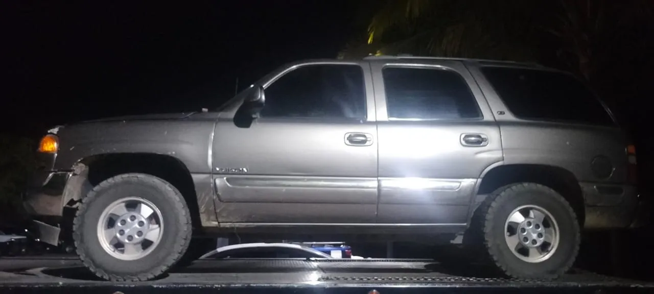 SEDENA y Policía Estatal Preventiva aseguran armas y una camioneta SEDENA y Policía Estatal Preventiva aseguran armas y una camioneta