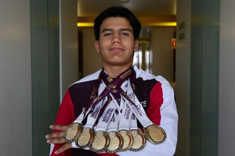 Aarón Ibarra arrasa con siete medallas de oro Aarón Ibarra arrasa con siete medallas de oro