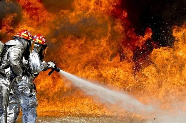 Incendio en residencia de ancianos en Milán deja 6 muertos y más de 60 heridos Incendio en residencia de ancianos en Milán deja 6 muertos y más de 60 heridos