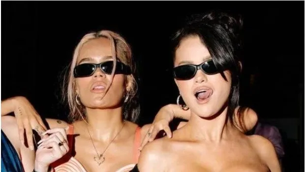 Karol G y Selena Gomez: ¿Ya hay una nueva amistad? Karol G y Selena Gomez: ¿Ya hay una nueva amistad?