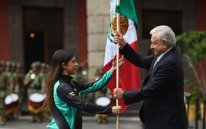 Presidente abandera a delegación que representará a México en Juegos Panamericanos de Santiago de Chile 2023 Presidente abandera a delegación que representará a México en Juegos Panamericanos de Santiago de Chile 2023