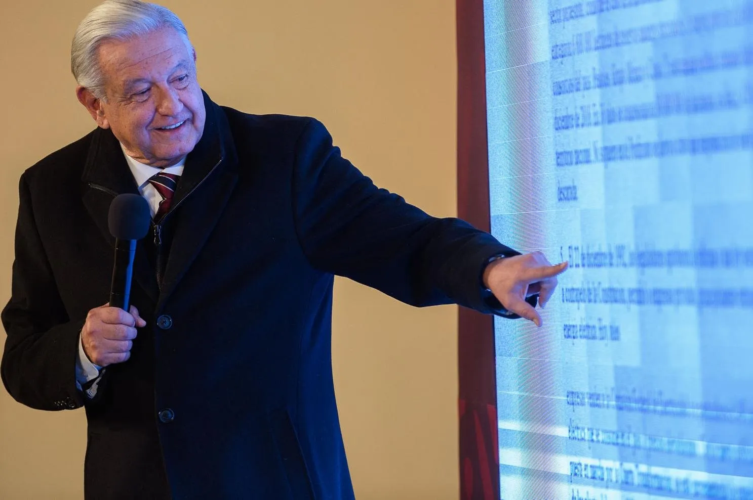 Trabajadores del Poder Judicial no serán perjudicados por eliminación de fideicomisos, es mi palabra: AMLO Trabajadores del Poder Judicial no serán perjudicados por eliminación de fideicomisos, es mi palabra: AMLO