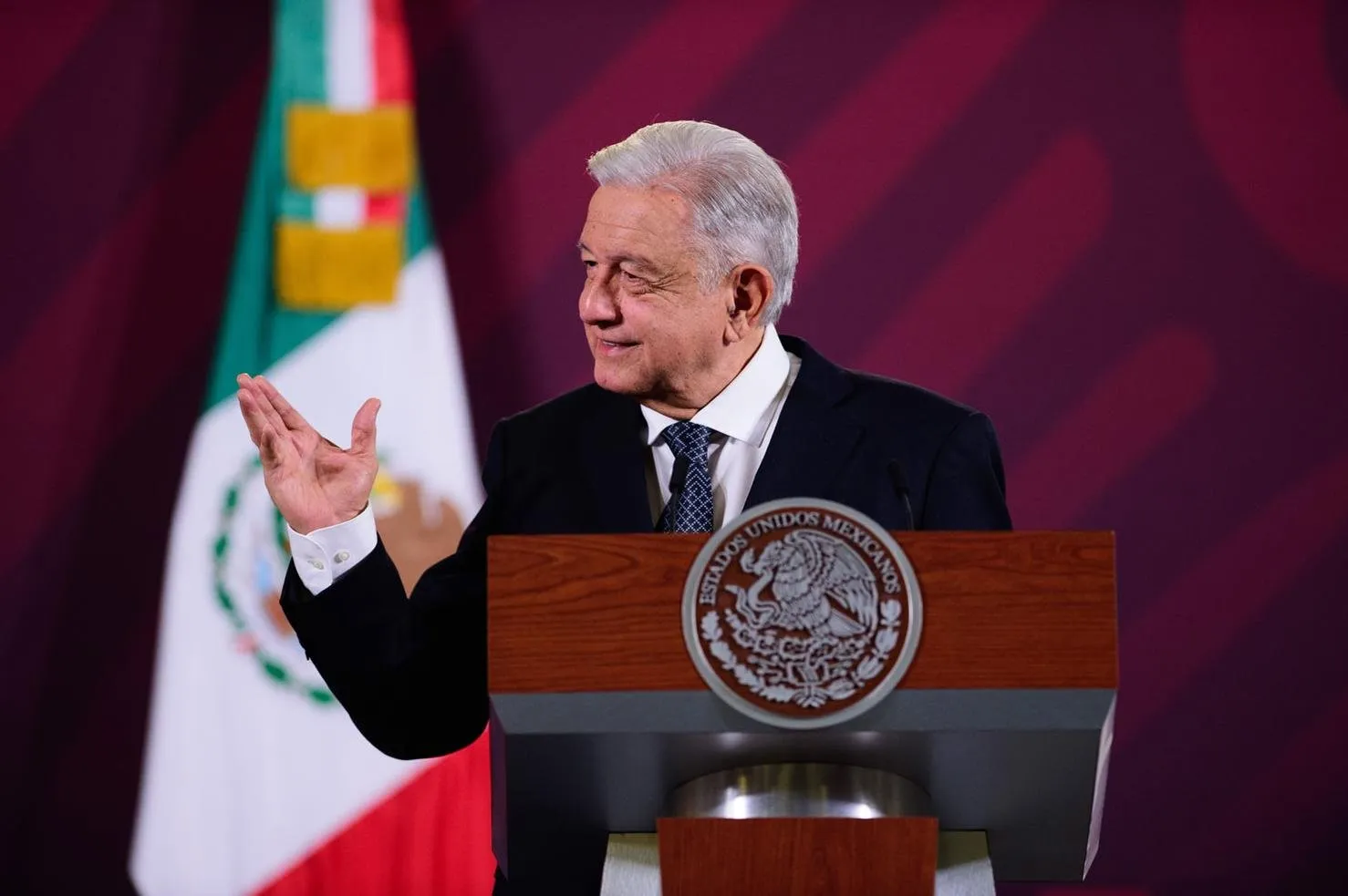 Poder Judicial vive de la Hacienda pública, pero defiende intereses de quienes la afectan: AMLO Poder Judicial vive de la Hacienda pública, pero defiende intereses de quienes la afectan: AMLO