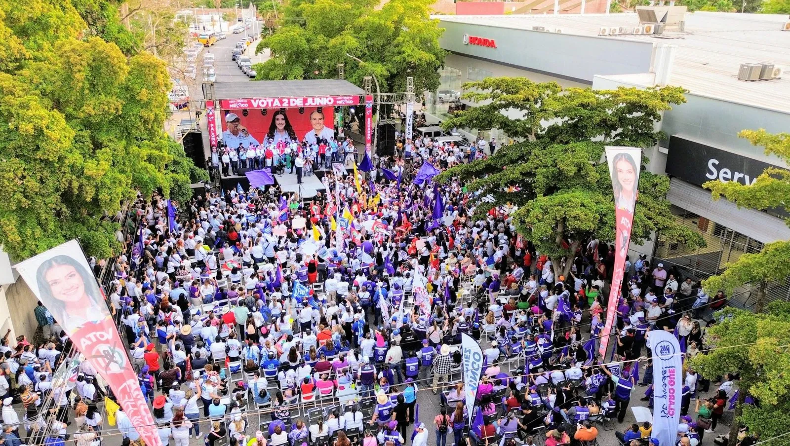 Gran cierre multitudinario tuvo Mingo Vázquez Gran cierre multitudinario tuvo Mingo Vázquez