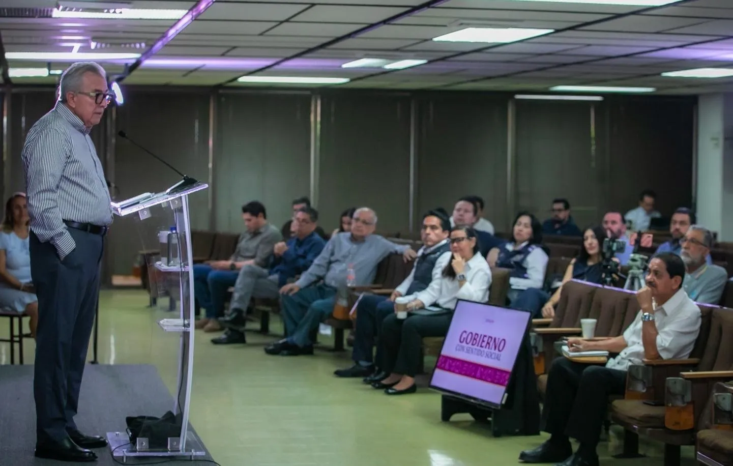 Habrá reglas de operación claras para los productores de maíz: Rocha Habrá reglas de operación claras para los productores de maíz: Rocha