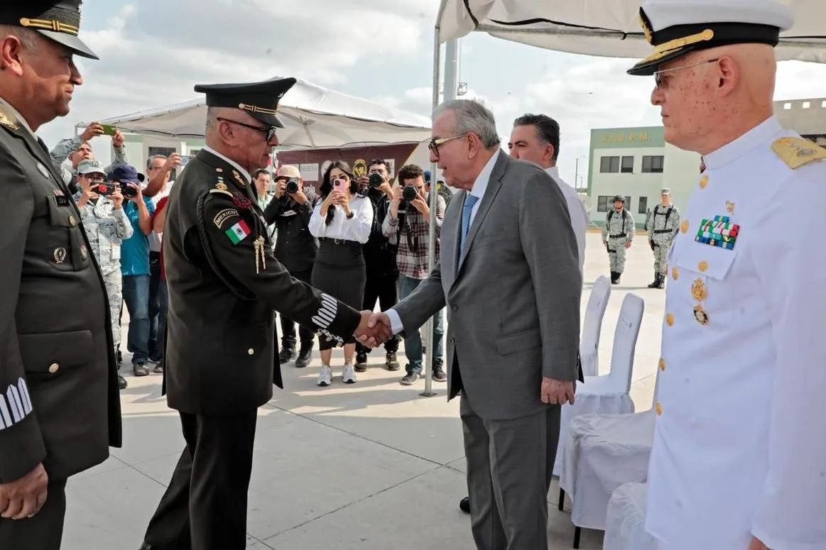 Rocha asiste al cambio de mando de la Guardia Nacional en Sinaloa Rocha asiste al cambio de mando de la Guardia Nacional en Sinaloa