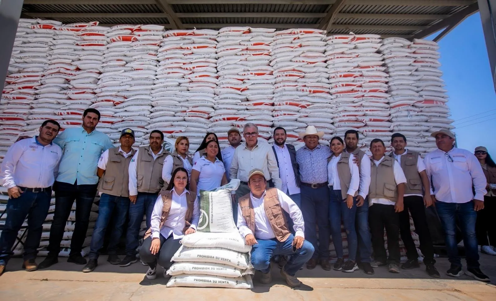 Rocha Moya arranca la entrega de Fertilizantes para el Bienestar a productores sinaloenses Rocha Moya arranca la entrega de Fertilizantes para el Bienestar a productores sinaloenses