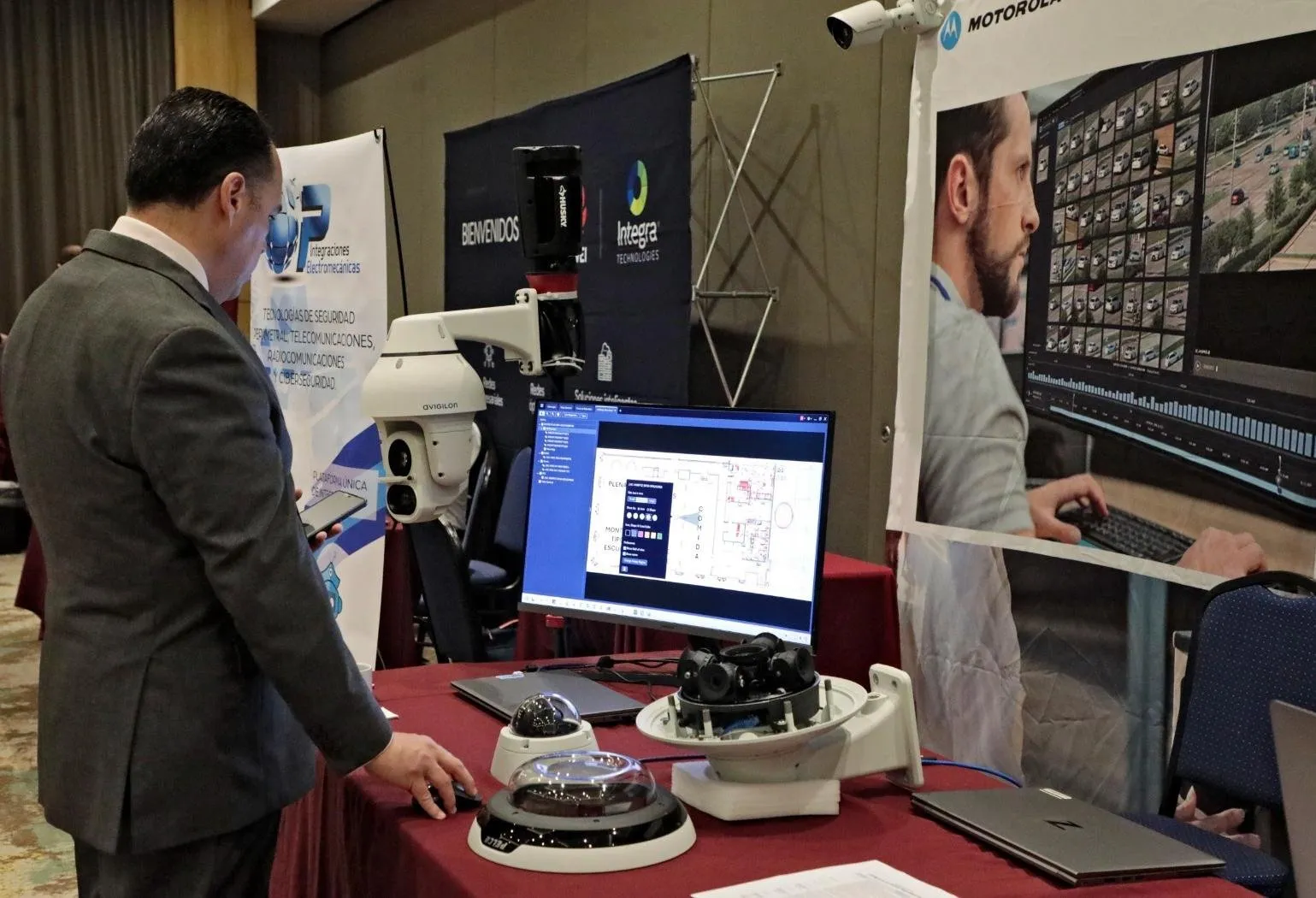 Sinaloa a la vanguardia en los temas tecnológicos y transformación digital: Monreal Ávila Sinaloa a la vanguardia en los temas tecnológicos y transformación digital: Monreal Ávila