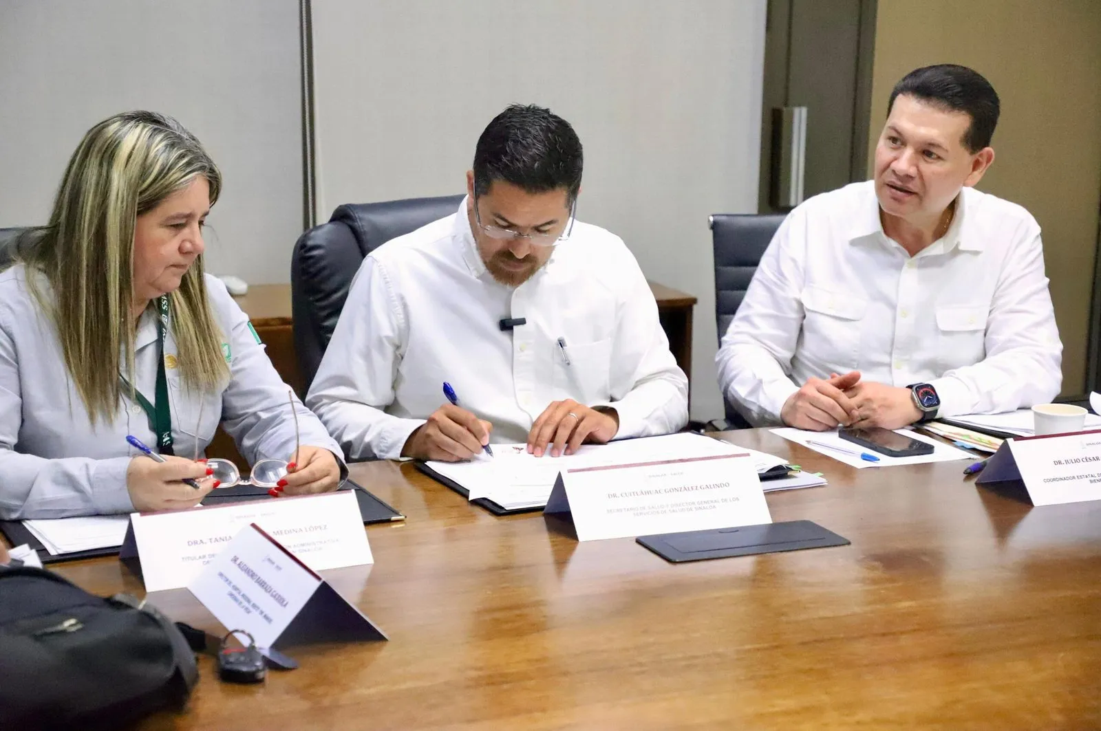 Autoridades de salud firman convenio de colaboración para implementación de diferentes servicios en pro de la población Autoridades de salud firman convenio de colaboración para implementación de diferentes servicios en pro de la población