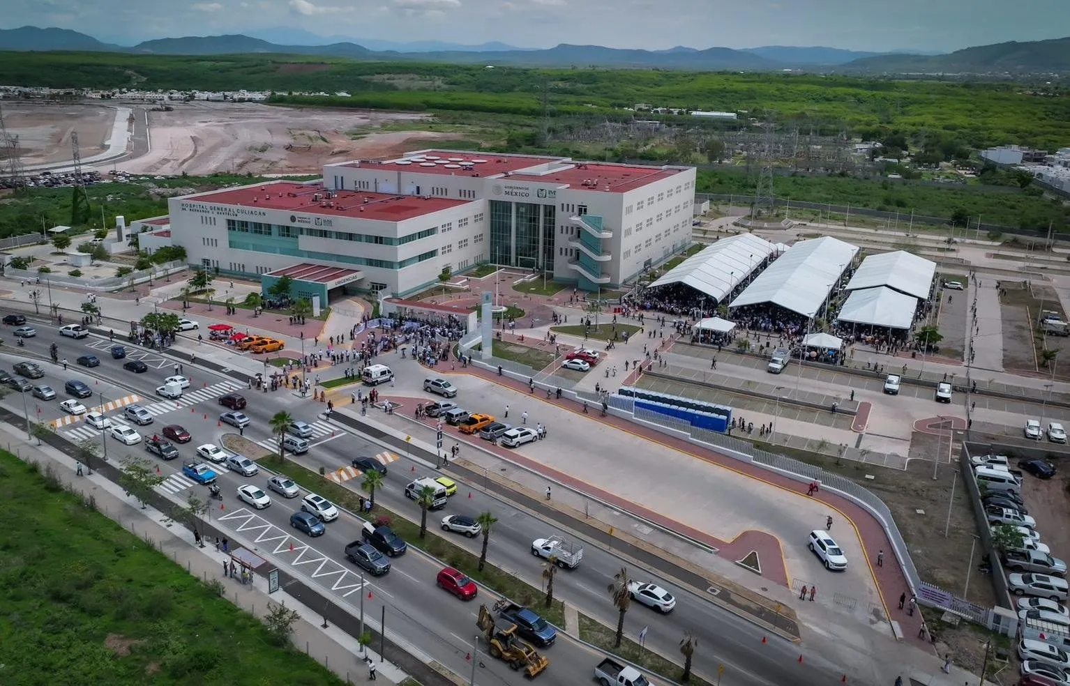 AMLO y Rocha inauguran el nuevo Hospital General de Culiacán AMLO y Rocha inauguran el nuevo Hospital General de Culiacán