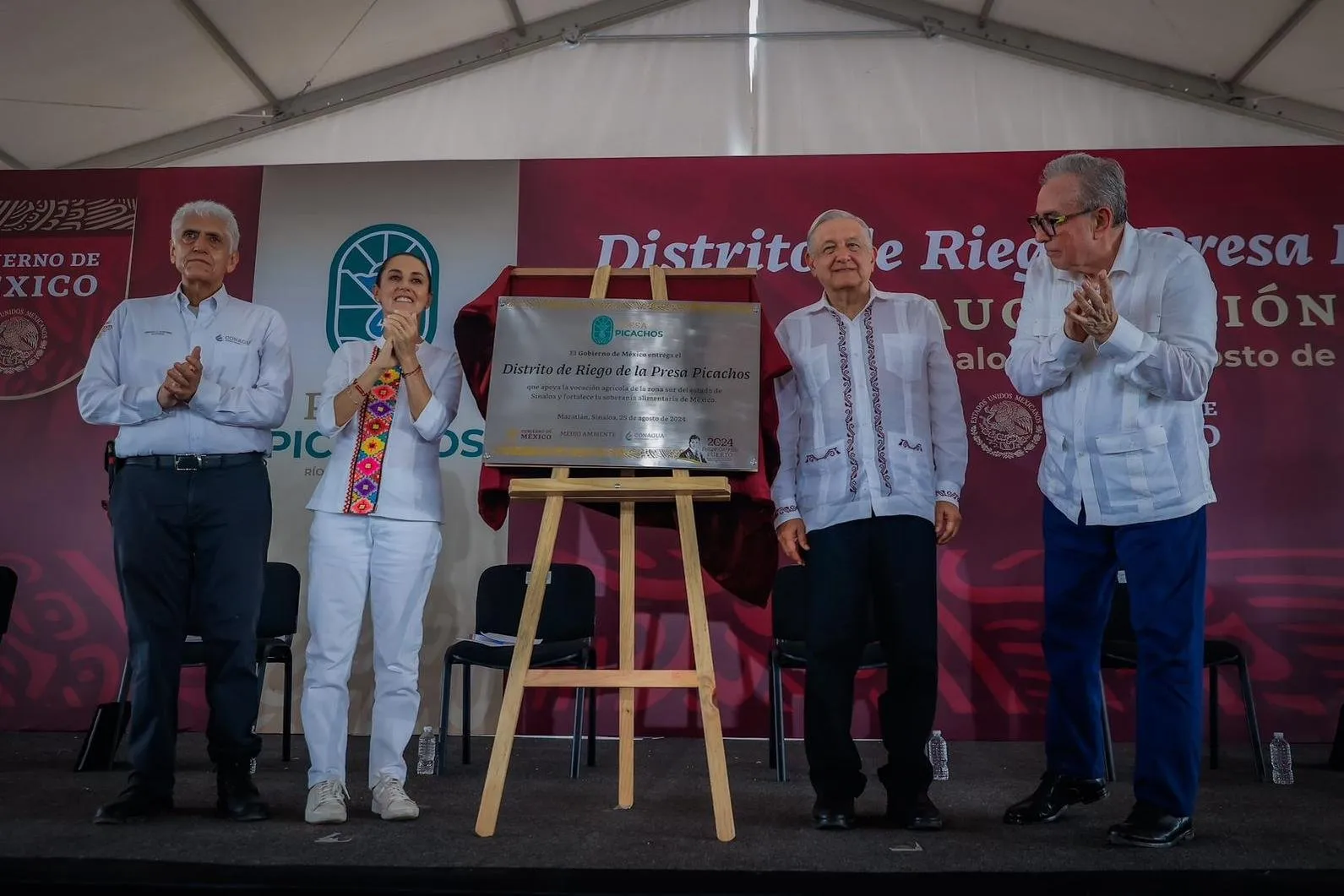 En Sinaloa gobernamos con integridad y luchando contra la corrupción: Rocha En Sinaloa gobernamos con integridad y luchando contra la corrupción: Rocha