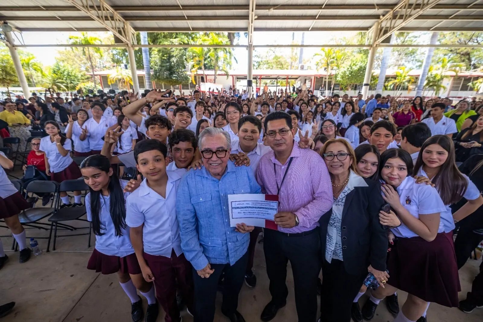 La inclusión educativa está encaminada a formar buenas y buenos ciudadanos: Gobernador Rubén Rocha La inclusión educativa está encaminada a formar buenas y buenos ciudadanos: Gobernador Rubén Rocha