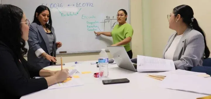 La UAS prepara a docentes de cara a la Evaluación para la Certificación en los estándares de competencia en la Facultad de Ingeniería Culiacán La UAS prepara a docentes de cara a la Evaluación para la Certificación en los estándares de competencia en la Facultad de Ingeniería Culiacán