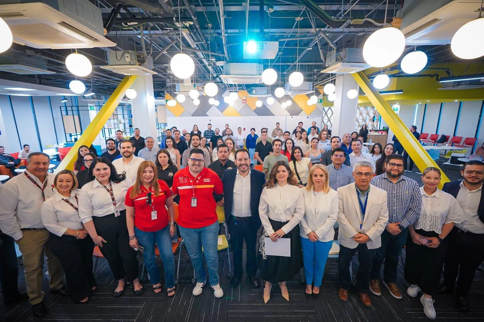 “Camino Comercial”: la nueva ruta de Economía para vincular emprendedores y MiPyMEs con cadenas comerciales “Camino Comercial”: la nueva ruta de Economía para vincular emprendedores y MiPyMEs con cadenas comerciales