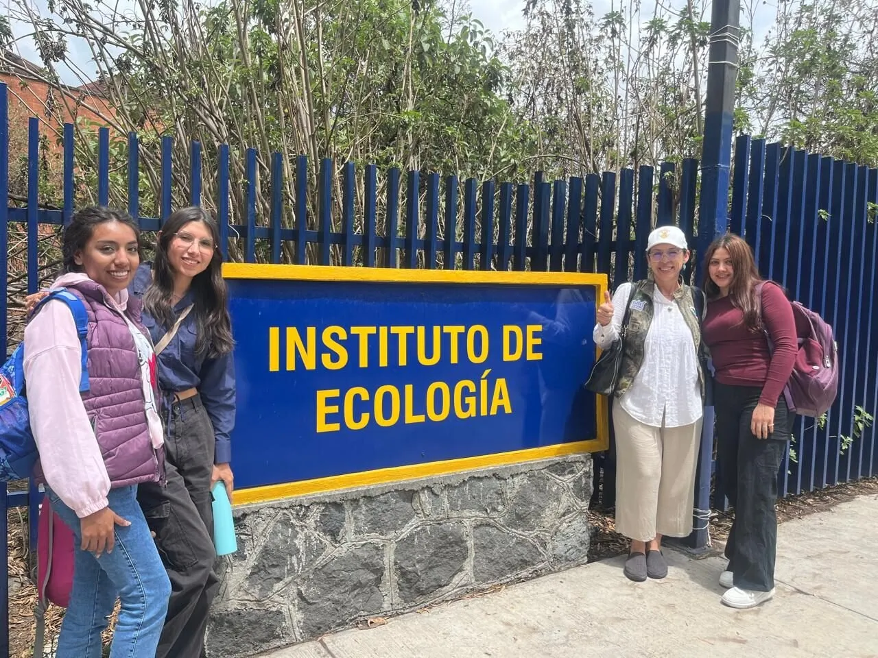 Estudiantes de la Facultad de Biología de la UAS fortalecen su formación integral con visita a la Universidad Nacional Autónoma de México Estudiantes de la Facultad de Biología de la UAS fortalecen su formación integral con visita a la Universidad Nacional Autónoma de México