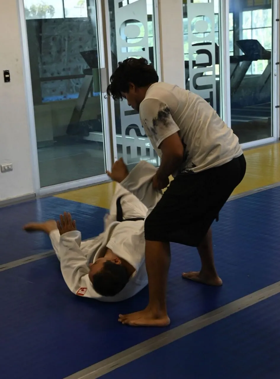 La Dirección de Deportes de la UAS invita a la Clínica de Verano de Judo, la cual dará inicio el próximo 30 de junio La Dirección de Deportes de la UAS invita a la Clínica de Verano de Judo, la cual dará inicio el próximo 30 de junio