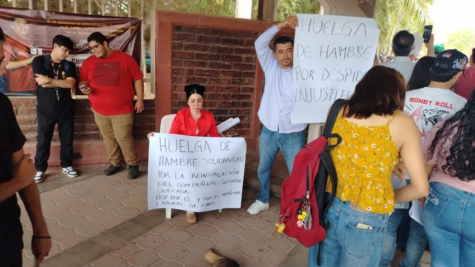 Estalla huelga de hambre en UAdeO Guasave por presunto despido injustificado Estalla huelga de hambre en UAdeO Guasave por presunto despido injustificado