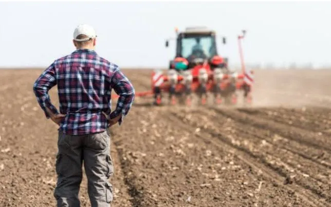 Agricultores enfrentan panorama desalentador en su día por sequía e inseguridad: AARC Agricultores enfrentan panorama desalentador en su día por sequía e inseguridad: AARC