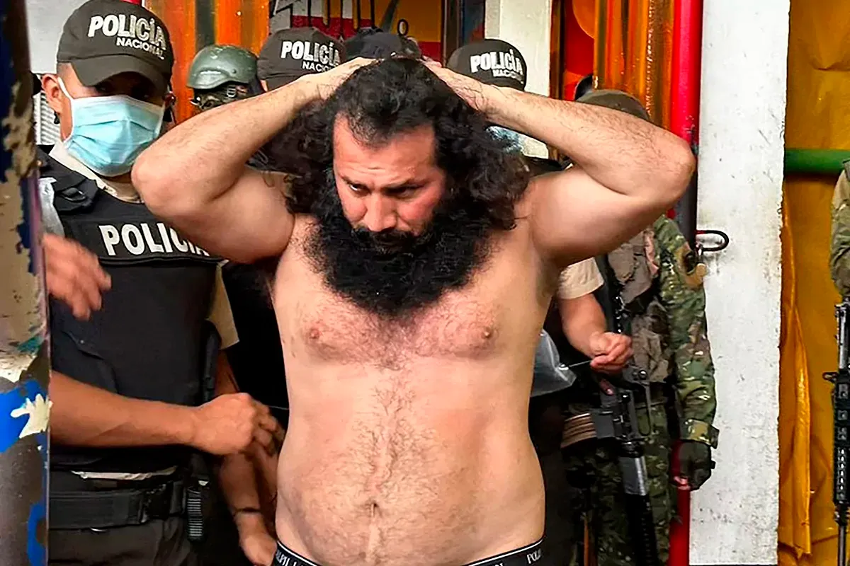 Del río de hierro al banquillo: el capo ecuatoriano ‘Fito’ y el tráfico de armas que sacude a Latinoamérica Del río de hierro al banquillo: el capo ecuatoriano ‘Fito’ y el tráfico de armas que sacude a Latinoamérica