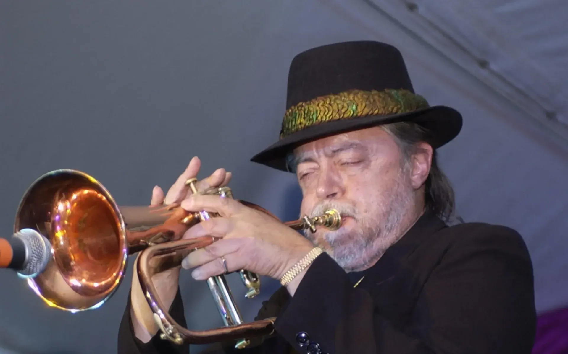 El adiós a Chuck Mangione: el fliscorno que hizo sentir bien al mundo El adiós a Chuck Mangione: el fliscorno que hizo sentir bien al mundo
