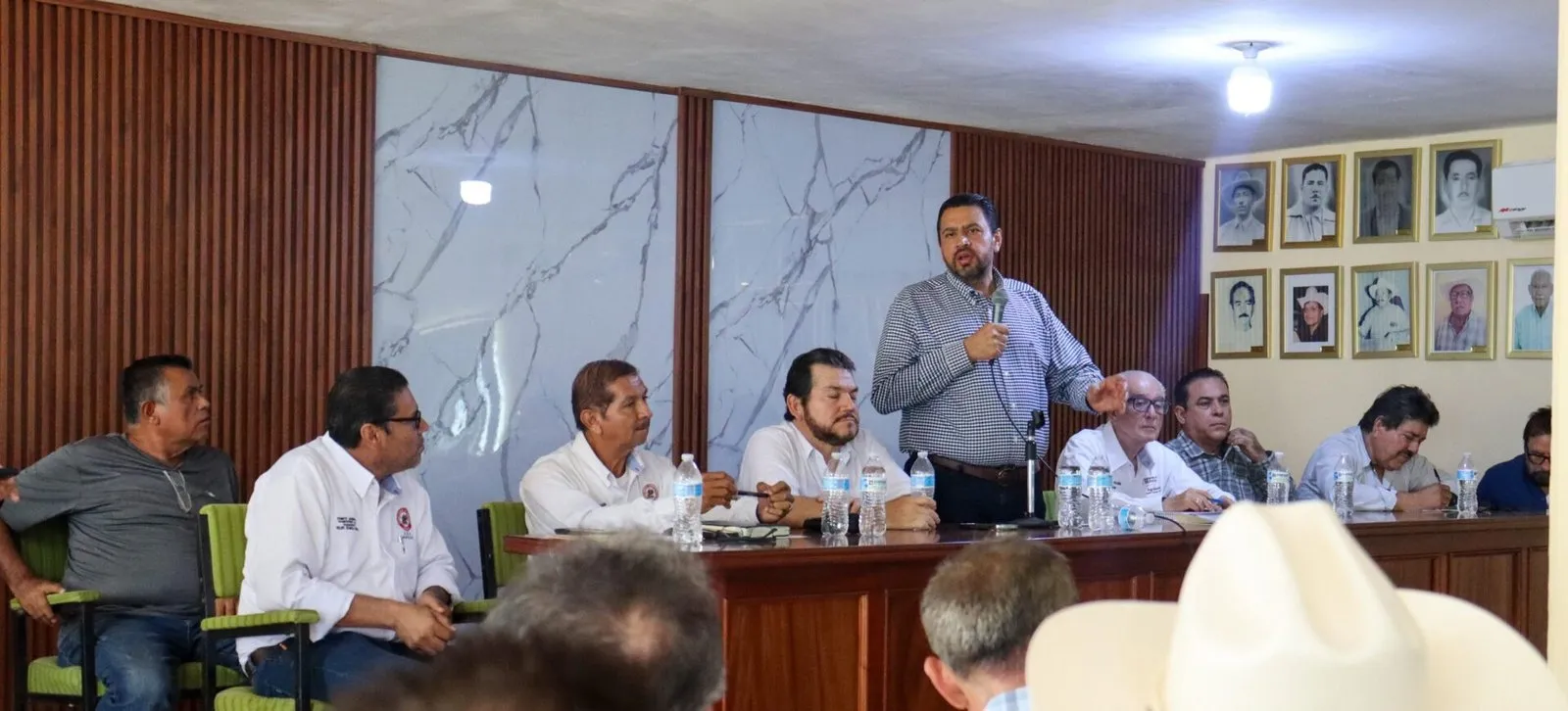 Se reúne Ismael Bello Esquivel con 162 productores de Navolato; definen estrategias de trabajo Se reúne Ismael Bello Esquivel con 162 productores de Navolato; definen estrategias de trabajo
