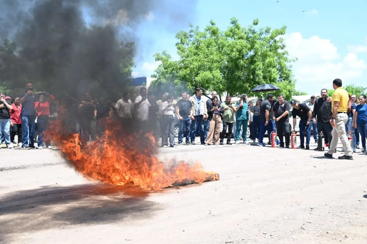 La UAS promueve la cultura de prevención entre el personal del Campus Buelna a través del Programa Interno de Protección Civil La UAS promueve la cultura de prevención entre el personal del Campus Buelna a través del Programa Interno de Protección Civil