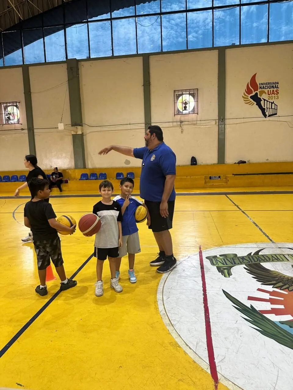 Realizar actividad física o la práctica de algún deporte con los niños durante el periodo de vacaciones, es cuidar su salud física y neuronal; especialista de la UAS Realizar actividad física o la práctica de algún deporte con los niños durante el periodo de vacaciones, es cuidar su salud física y neuronal; especialista de la UAS