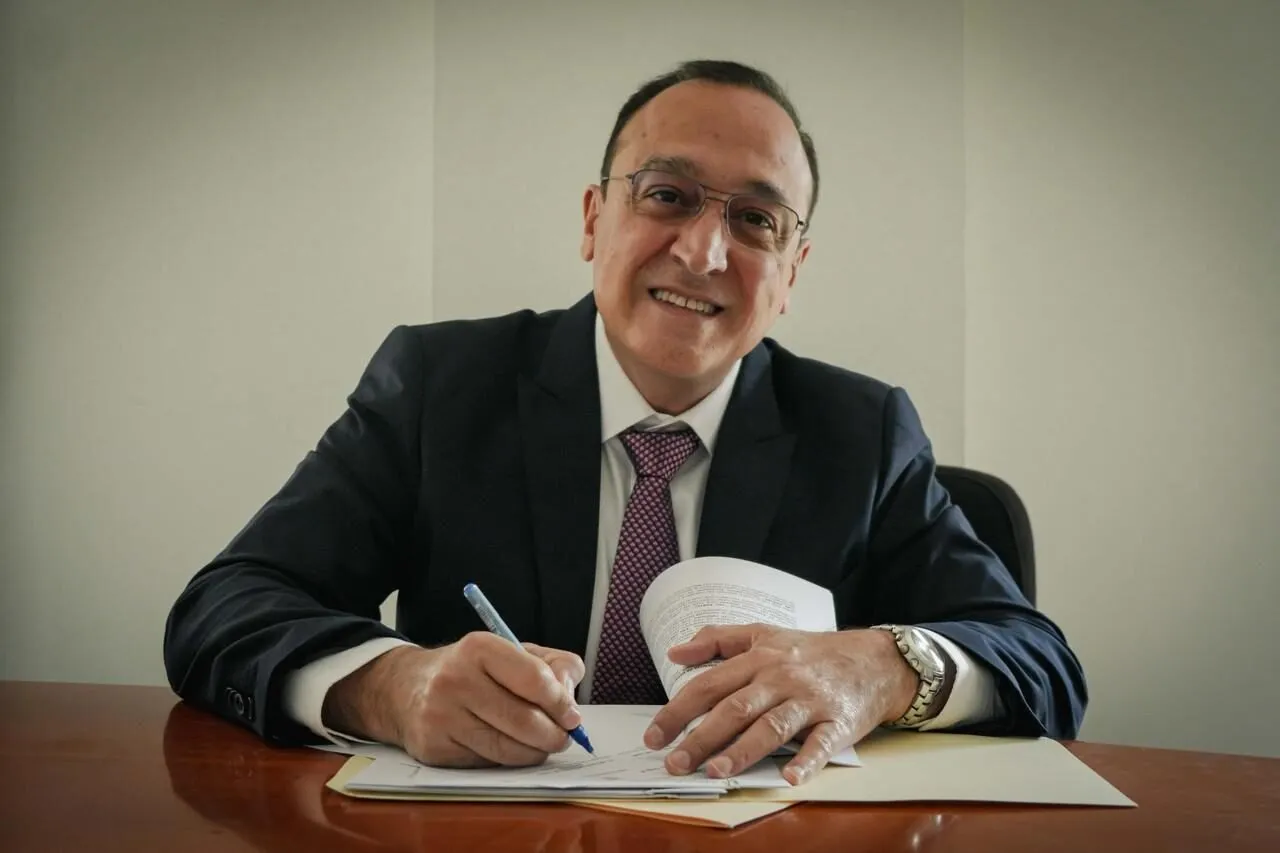 Antonio Menéndez lidera la transformación digital en Ahome con convenio histórico de la Llave MX – Plan México Antonio Menéndez lidera la transformación digital en Ahome con convenio histórico de la Llave MX – Plan México