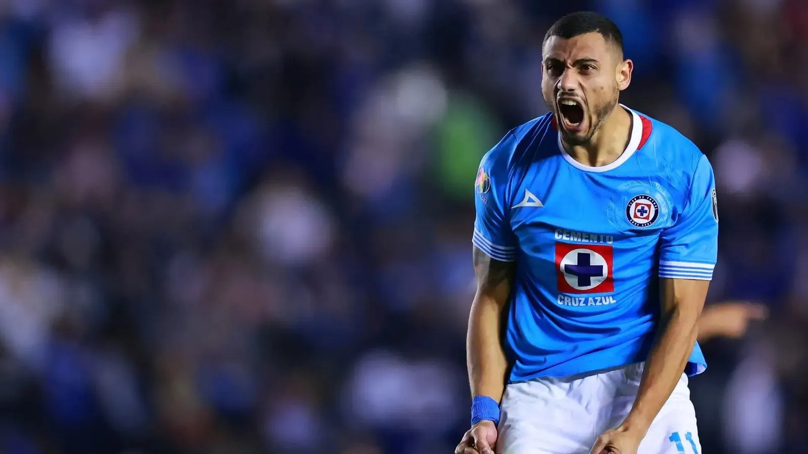 El Cruz Azul afirmo que demandara al responsable de la filtración del contrato de Giakoumakis El Cruz Azul afirmo que demandara al responsable de la filtración del contrato de Giakoumakis