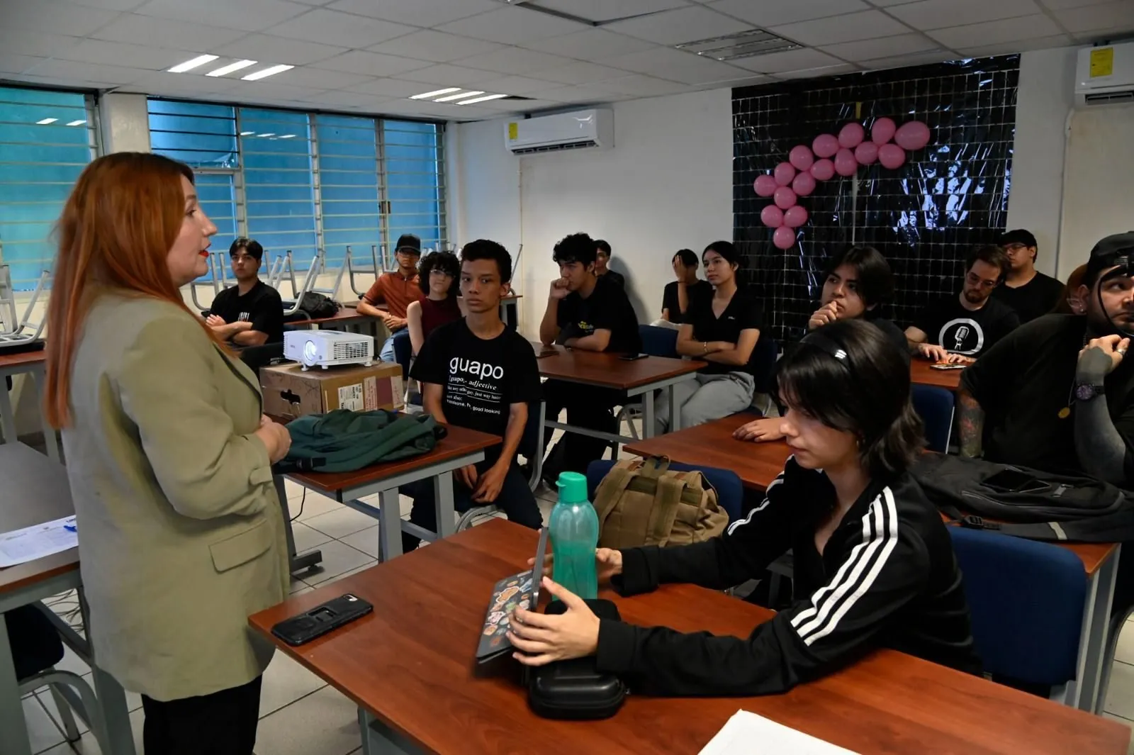 Invita la Escuela de Ciencias de la Comunicación de la UAS a inscribirse a su Diplomado en Relaciones Públicas y Protocolo, que iniciará en septiembre Invita la Escuela de Ciencias de la Comunicación de la UAS a inscribirse a su Diplomado en Relaciones Públicas y Protocolo, que iniciará en septiembre