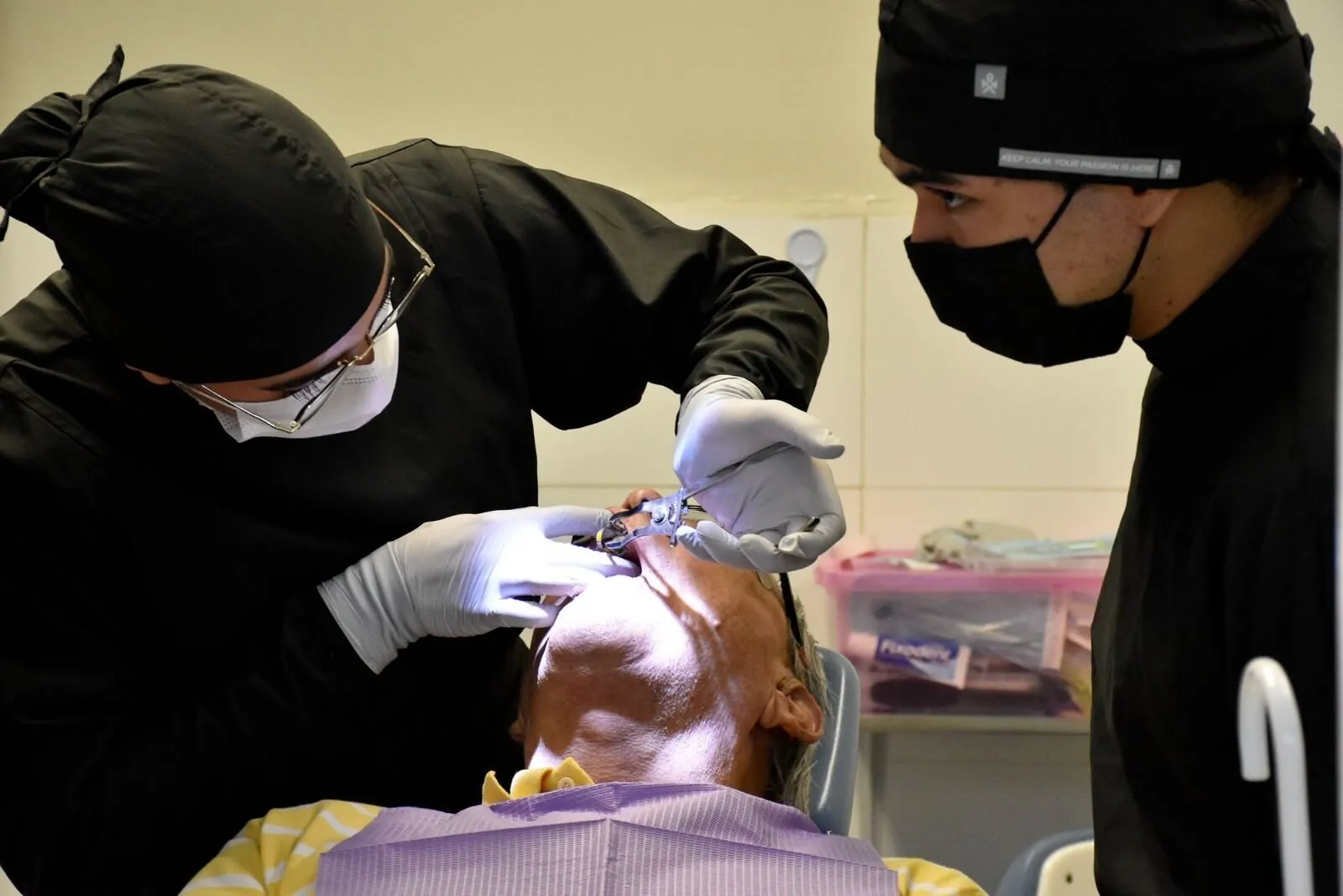 Reabre sus puertas la Clínica Odontológica de la UAS ubicada en Ciudad Universitaria, tras ponerse en marcha el nuevo ciclo escolar Reabre sus puertas la Clínica Odontológica de la UAS ubicada en Ciudad Universitaria, tras ponerse en marcha el nuevo ciclo escolar