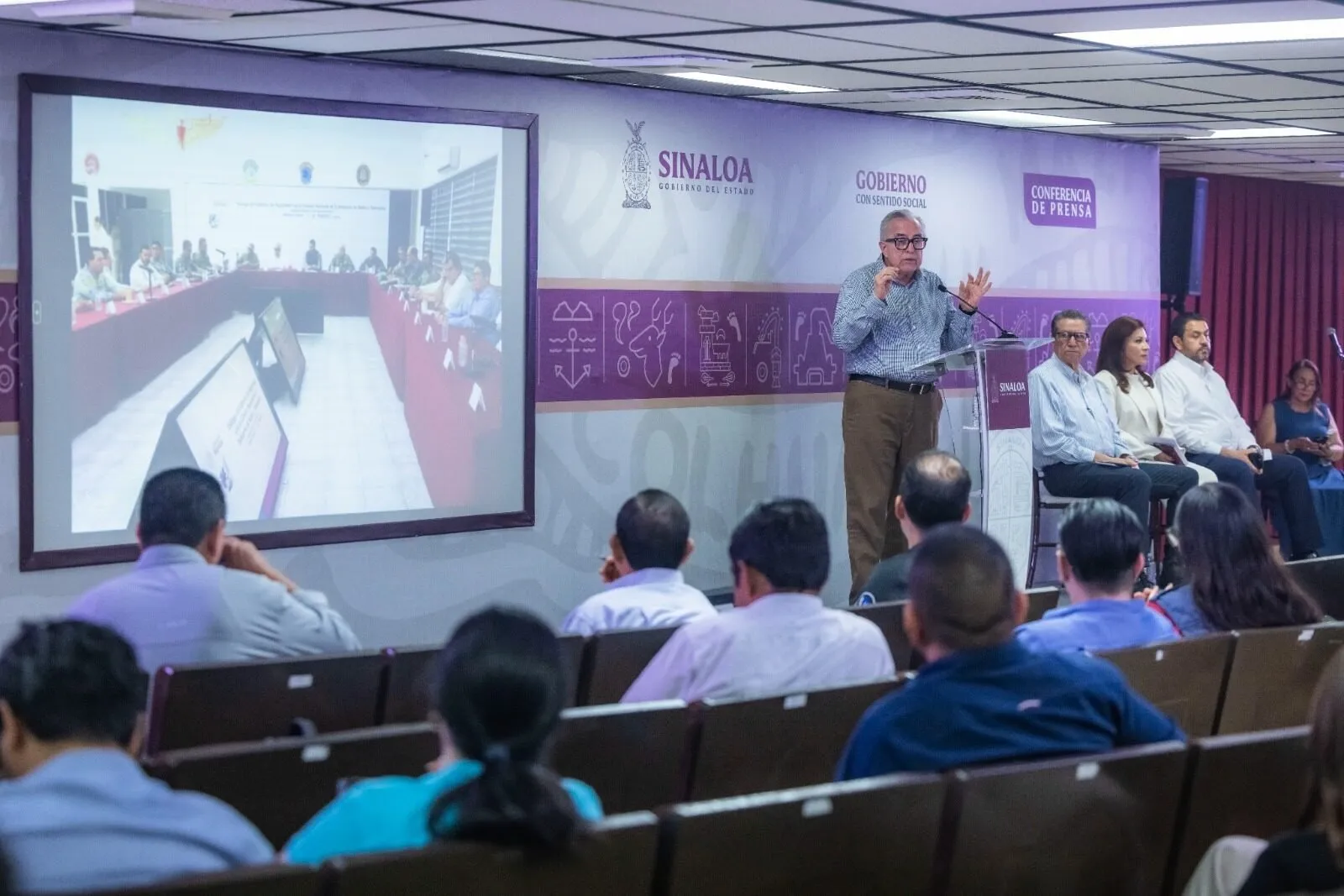 Se fortalecerá la Policía Estatal con nuevos elementos y se reforzará la video vigilancia: Rocha Moya Se fortalecerá la Policía Estatal con nuevos elementos y se reforzará la video vigilancia: Rocha Moya
