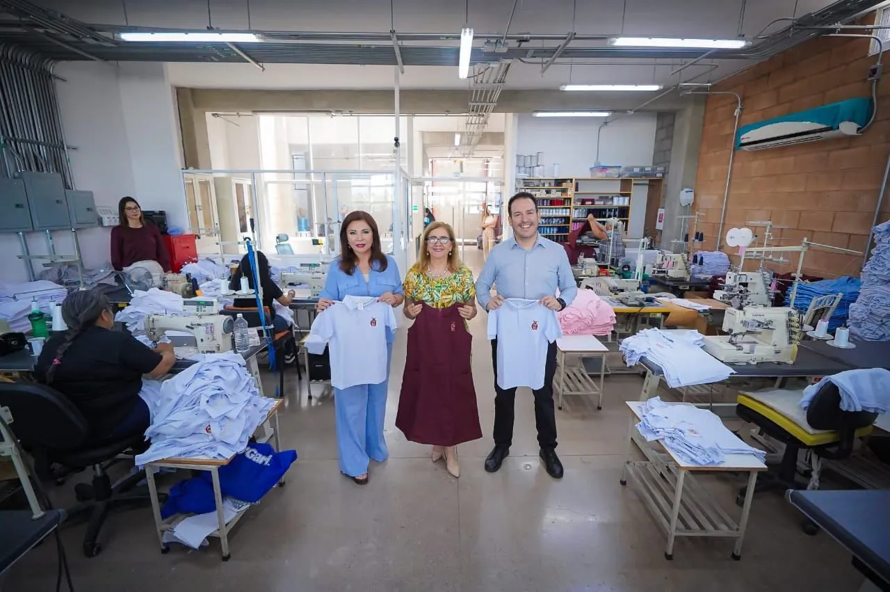 Supervisan Economía y SEPyC arranque del canje gratuito de uniformes y útiles escolares en Sinaloa Supervisan Economía y SEPyC arranque del canje gratuito de uniformes y útiles escolares en Sinaloa