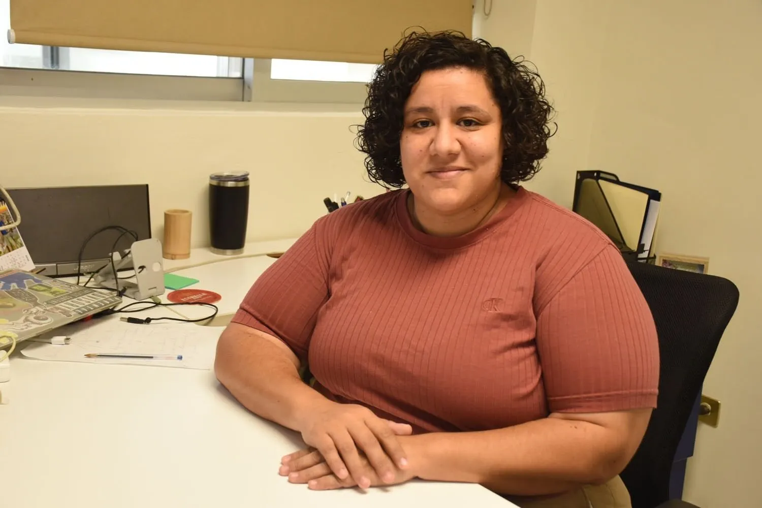 Estudiante colombiana fortalece su formación académica y de investigación en la Facultad de Ciencias de la Educación de la UAS Estudiante colombiana fortalece su formación académica y de investigación en la Facultad de Ciencias de la Educación de la UAS