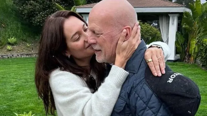 Bruce Willis es trasladado a un hogar especial Bruce Willis es trasladado a un hogar especial