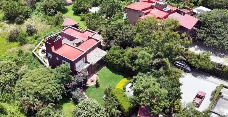 La casa de Noroña se encuentra construida en zona protegida ecológicamente La casa de Noroña se encuentra construida en zona protegida ecológicamente