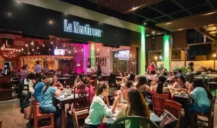 Se observa una caída del 30 por ciento en las ventas en los restaurantes de Los Mochis Se observa una caída del 30 por ciento en las ventas en los restaurantes de Los Mochis