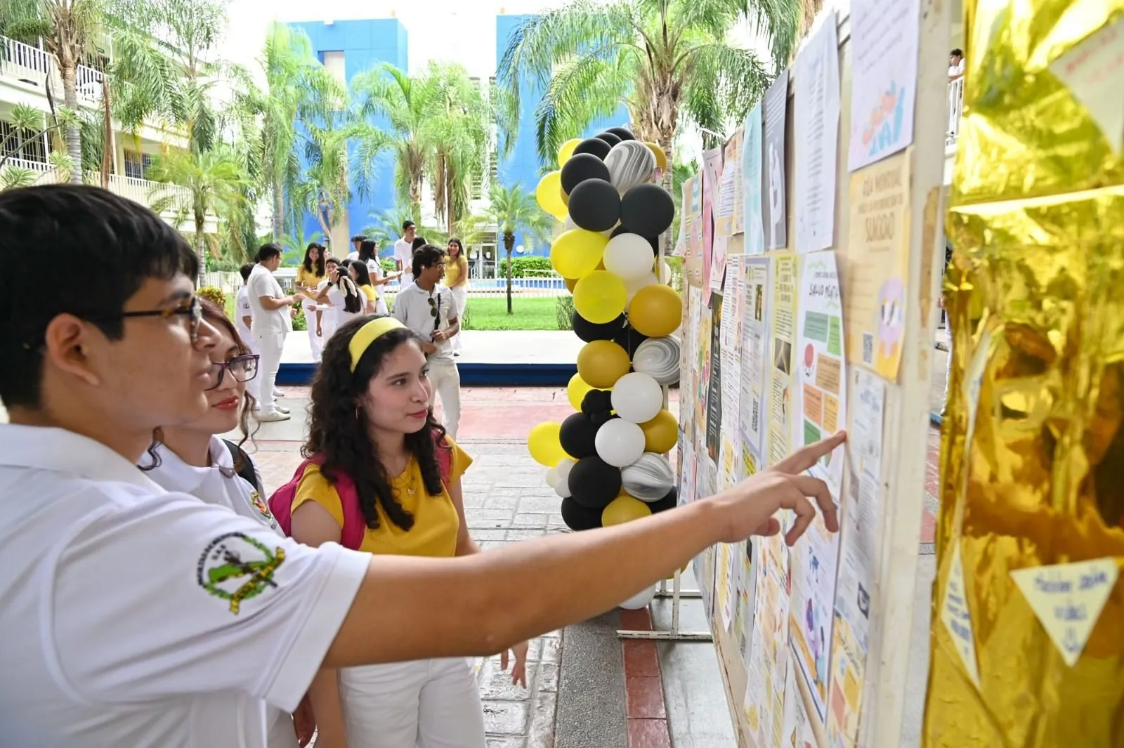 Con la campaña “Amarillo por la Vida”, La Sociedad de Alumnos de la Facultad de Medicina de la UAS se suma al Día Mundial para la Prevención del Suicidio Con la campaña “Amarillo por la Vida”, La Sociedad de Alumnos de la Facultad de Medicina de la UAS se suma al Día Mundial para la Prevención del Suicidio