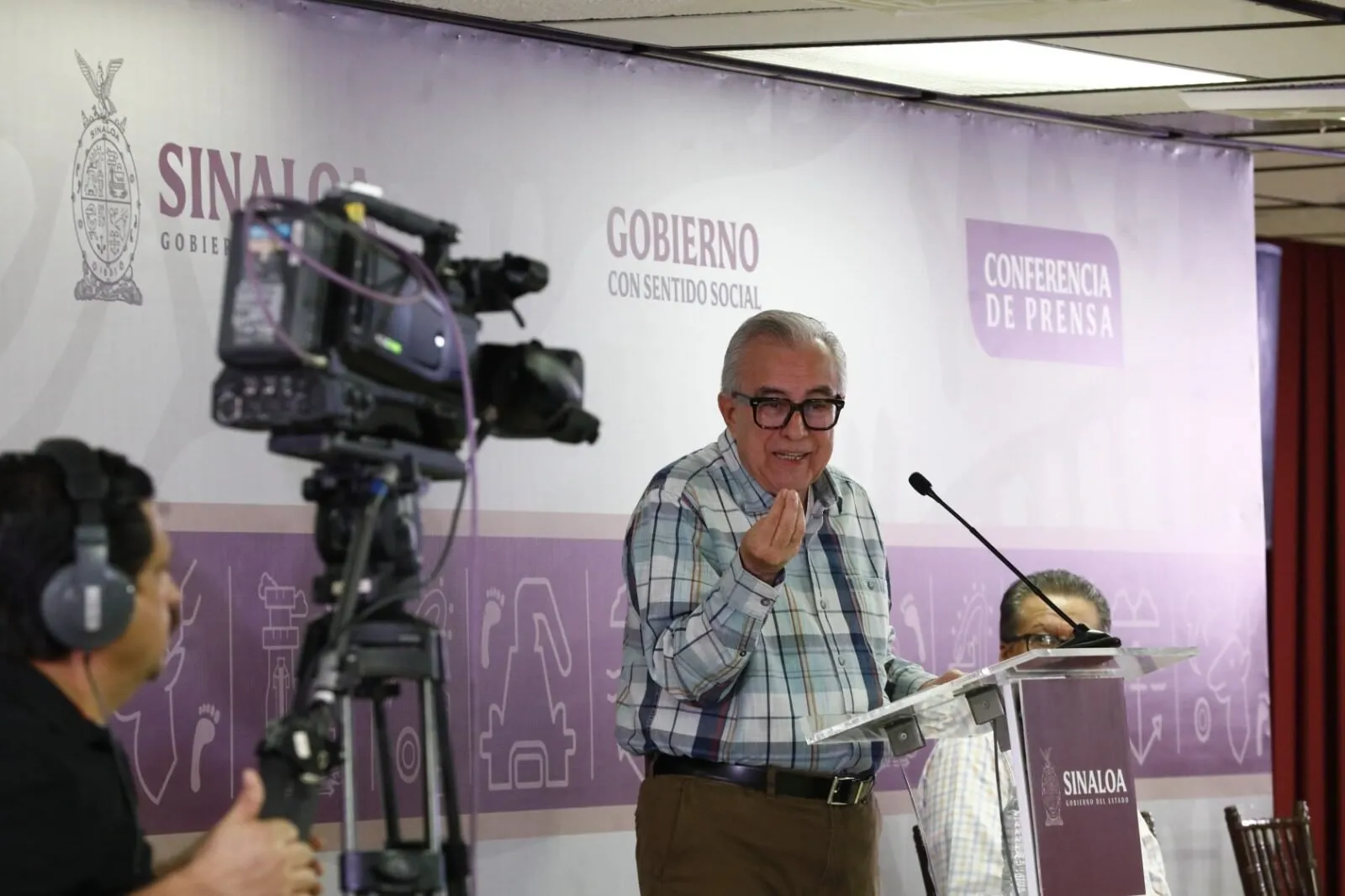 Gobernador Rocha solicitará a la presidenta Sheinbaum asegurar recursos para comercializar el maíz en el 2026 Gobernador Rocha solicitará a la presidenta Sheinbaum asegurar recursos para comercializar el maíz en el 2026