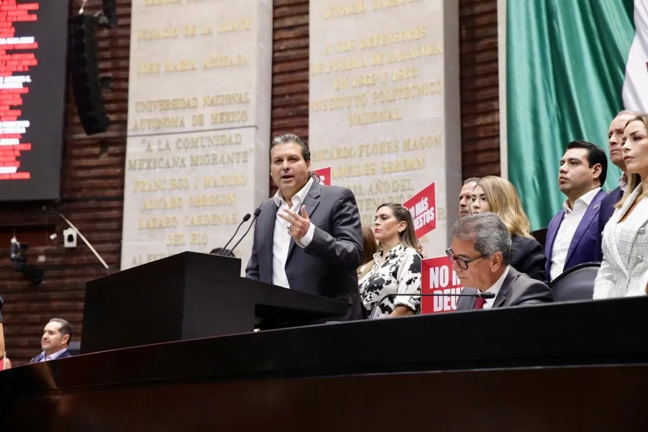 “¿POR QUÉ ABANDONARON AL CAMPO? CON DOS SECRETARIOS SINALOENSES Y EL ESPOSO DE LA PRESIDENTA EN PALACIO NACIONAL”, CUESTIONA MARIO ZAMORA “¿POR QUÉ ABANDONARON AL CAMPO? CON DOS SECRETARIOS SINALOENSES Y EL ESPOSO DE LA PRESIDENTA EN PALACIO NACIONAL”, CUESTIONA MARIO ZAMORA