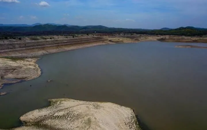 Sector agrícola comienza ciclo otoño-invierno con agua disponible, pero sin dinero Sector agrícola comienza ciclo otoño-invierno con agua disponible, pero sin dinero