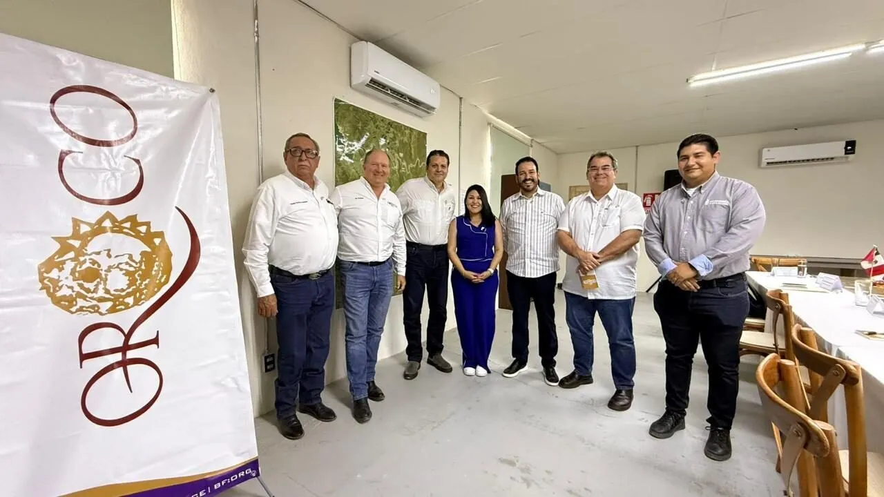 MARIO ZAMORA RECONOCE INCORPORACIÓN DE SINALOENSE DE CHOIX A CONSEJO DE OROCO Y REFRENDA RESPALDO AL PROYECTO SANTO TOMÁS MARIO ZAMORA RECONOCE INCORPORACIÓN DE SINALOENSE DE CHOIX A CONSEJO DE OROCO Y REFRENDA RESPALDO AL PROYECTO SANTO TOMÁS